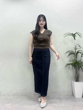 「natural couture（ナチュラルクチュール）のリブ使いTOPS×ギャザー切り替えスカートSET（ニット/セーター、ブラウン系）」を使った、airiさん（レディース・161cm）の夏コーディネート