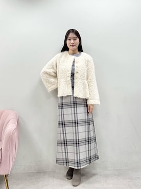 「アイテム（ノーカラージャケット）」を使った、airiさん（レディース・161cm）の秋コーディネート