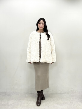 「アイテム（ノーカラーコート）」を使った、airiさん（レディース・161cm）の秋コーディネート