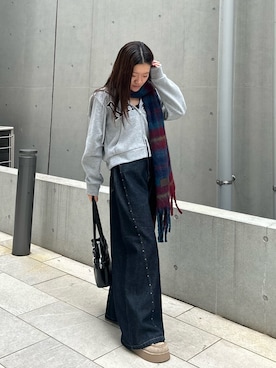 「アイテム（パーカー、グレー系）」を使った、asamiさん（レディース・152cm）の冬コーディネート