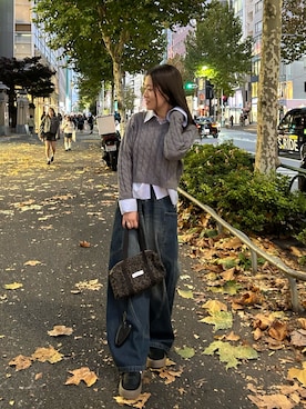 「RAY CASSIN（レイカズン）のデザイン切替デニム（デニムパンツ）」を使った、asamiさん（レディース・152cm）の秋コーディネート