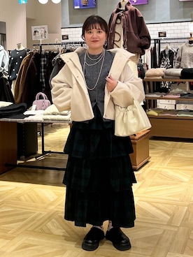 「アイテム（スカート、グリーン系）」を使った、ayanoooy310さん（レディース・158cm）の冬コーディネート