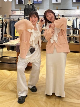 「アイテム（スマホグッズ、ベージュ系）」を使った、ayanoooy310さん（レディース・158cm）の秋コーディネート