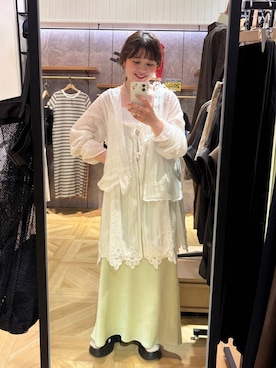 「LOWRYS FARM（ローリーズファーム）のスタイルＵＰクロスカップキャミ　100757（Tシャツ/カットソー、ホワイト系）」を使った、ayanoooy310さん（レディース）の春コーディネート