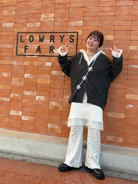 「アイテム（スマホグッズ、ベージュ系）」を使った、ayanoooy310さん（レディース・158cm）の秋コーディネート