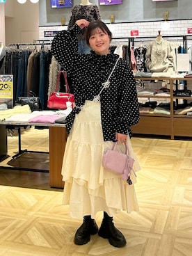 「アイテム（スマホグッズ）」を使った、ayanoooy310さん（レディース・158cm）の秋コーディネート