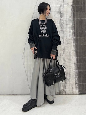 「アイテム（スマホグッズ）」を使った、amnc117さん（レディース・153cm）の秋コーディネート