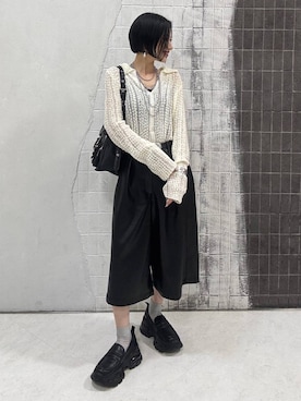 「アイテム（バングル/リストバンド）」を使った、amnc117さん（レディース・153cm・20代）の秋コーディネート