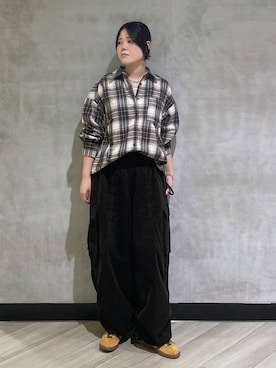 「アイテム（カーゴパンツ）」を使った、megumiさん（レディース・170cm・10代）の秋コーディネート