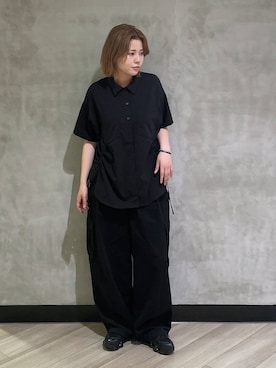 「PAGEBOY（ページボーイ）のクールイージードロストシャツ（シャツ/ブラウス、ブラック系）」を使った、megumiさん（レディース・170cm）の春コーディネート