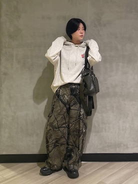 「PAGEBOY（ページボーイ）のダットコンビソールスニーカー（スニーカー）」を使った、megumiさん（レディース・170cm・10代）の秋コーディネート