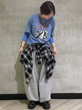 「アイテム（スウェットパンツ）」を使った、megumiさん（レディース・170cm・10代）の秋コーディネート