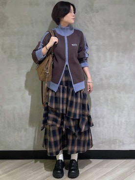「アイテム（チャーム）」を使った、megumiさん（レディース・170cm）の秋コーディネート