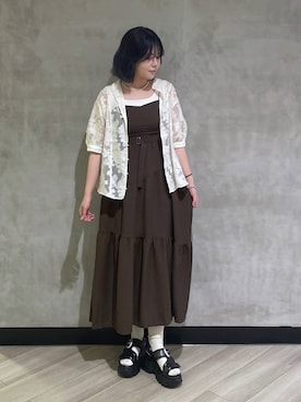 「PAGEBOY（ページボーイ）の＜自宅で洗える！イージーケア＞ スクエアネックリブタンク（タンクトップ、ホワイト系）」を使った、megumiさん（レディース・170cm）の夏コーディネート