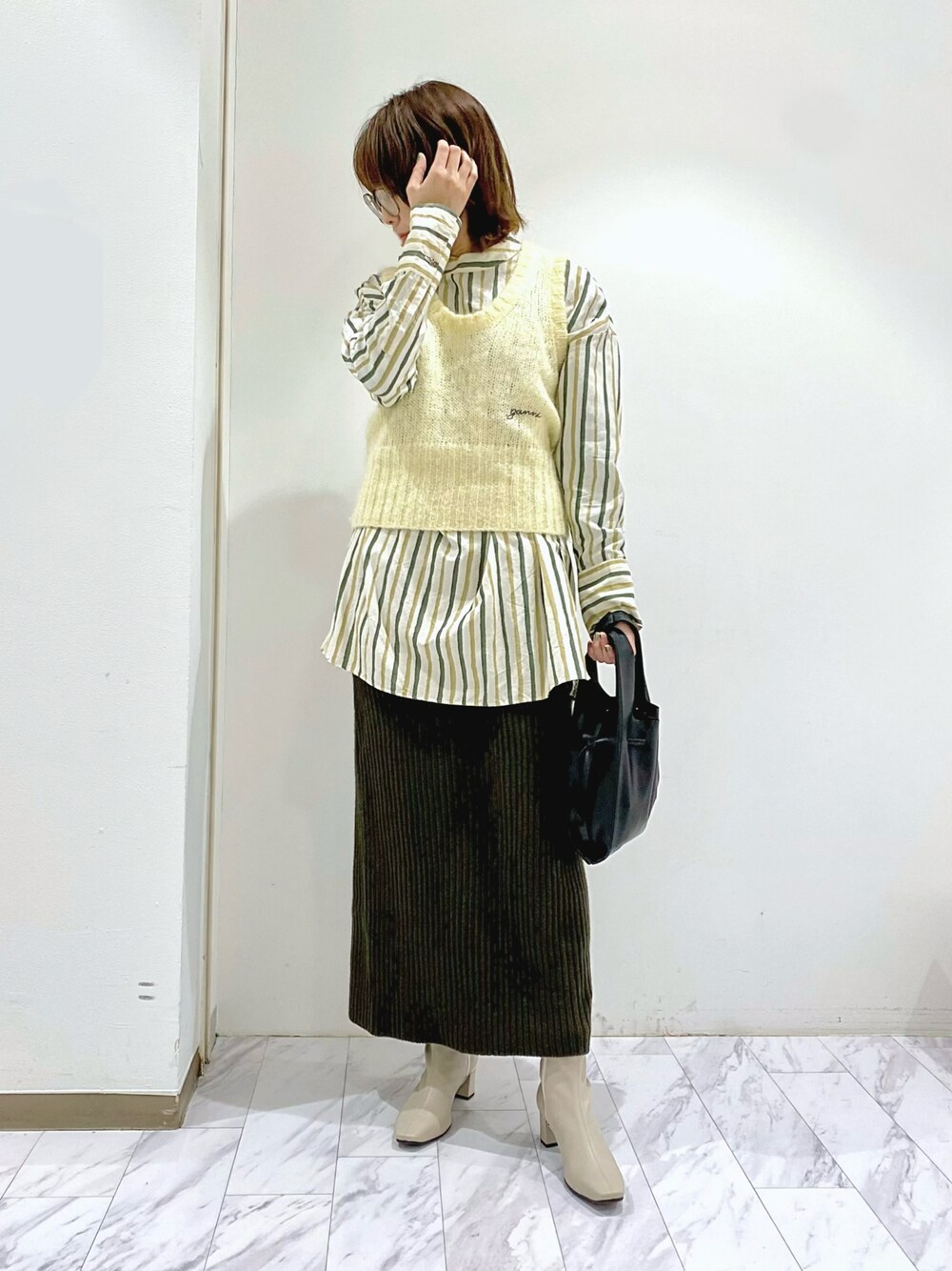 定価約4万→12999早い者勝ち‼️新品正規品 GANNI完売 ベスト　ビスチェ セール】【GANNI / ガニー】 Velvet Crochet Bandeau Strap Top