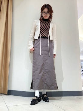 「HIMIKO（ヒミコ）のアイテム（ローファー）」を使った、Maaachi_HIMIKOさん（レディース・160cm）の秋コーディネート