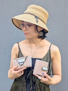 「HIROKO HAYASHI（ヒロコハヤシ）の【数量限定】GIRASOLE CIOCCOLATA（ジラソーレ チョコラータ）マルチ財布（財布、ピンク系）」を使った、MTさん（レディース・153cm）の夏コーディネート