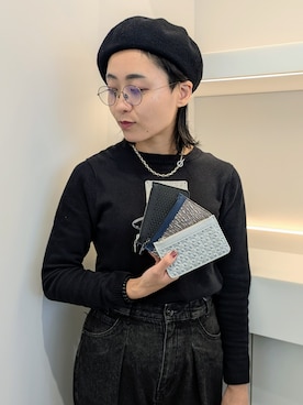 「HIROKO HAYASHI（ヒロコハヤシ）のGIRASOLE（ジラソーレ）フラグメントケース（財布、シルバー系）」を使った、MTさん（レディース・153cm）の秋コーディネート