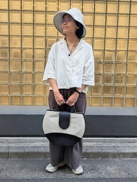 「HIROKO HAYASHI（ヒロコハヤシ）の【WEB・銀座店・松屋店限定】RONDINE（ロンディネ）ハンドバッグ（ハンドバッグ、ベージュ系）」を使った、MTさん（レディース・153cm）の春コーディネート