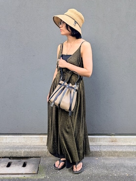 「HIROKO HAYASHI（ヒロコハヤシ）のPANIER（パニエ）2wayショルダーバッグ（ショルダーバッグ、ブラック系）」を使った、MTさん（レディース・153cm）の夏コーディネート