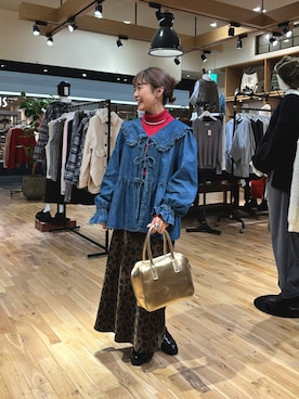 「タートルネック」｜「アイテム（ボストンバッグ）」を使った、えみきょさん（レディース・153cm）の冬コーディネート
