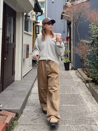 「Ungrid(アングリッド)のVネックデザインスウェット(スウェット)」を使った、増田理佳子さん(レディース・156cm)の冬コーディネート