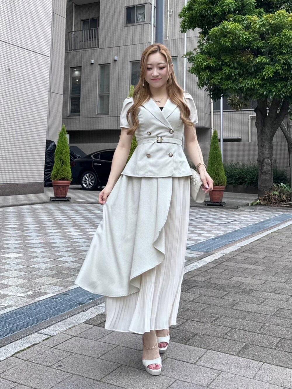 ジャケットレイヤードプリーツワンピースを使った人気