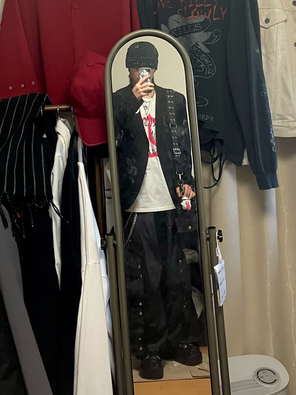 「LHPのアイテム（Tシャツ/カットソー、ホワイト系）」を使った、naokenさん（メンズ・174cm）の冬コーディネートの1枚目の写真