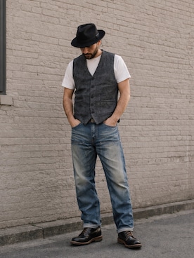 「SUGAR CANE（シュガーケーン）のアイテム」を使った、AIファッションコーデさん（メンズ・165cm）の春コーディネート