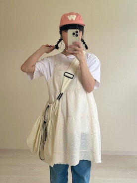 「アイテム（キャップ、ピンク系）」を使った、おさるさん（レディース・153cm）の春コーディネート