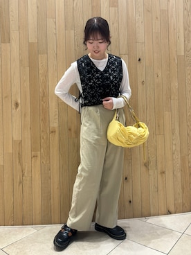 「Samansa Mos2 blue（サマンサモスモスブルー）のアイテム（ハンドバッグ）」を使った、naoさん（レディース・159cm）の春コーディネート