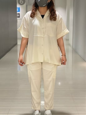 「オフィス」｜「アイテム（カーゴパンツ）」を使った、SHIMAﾁｬﾝ✔さん（レディース・157cm）の春コーディネート