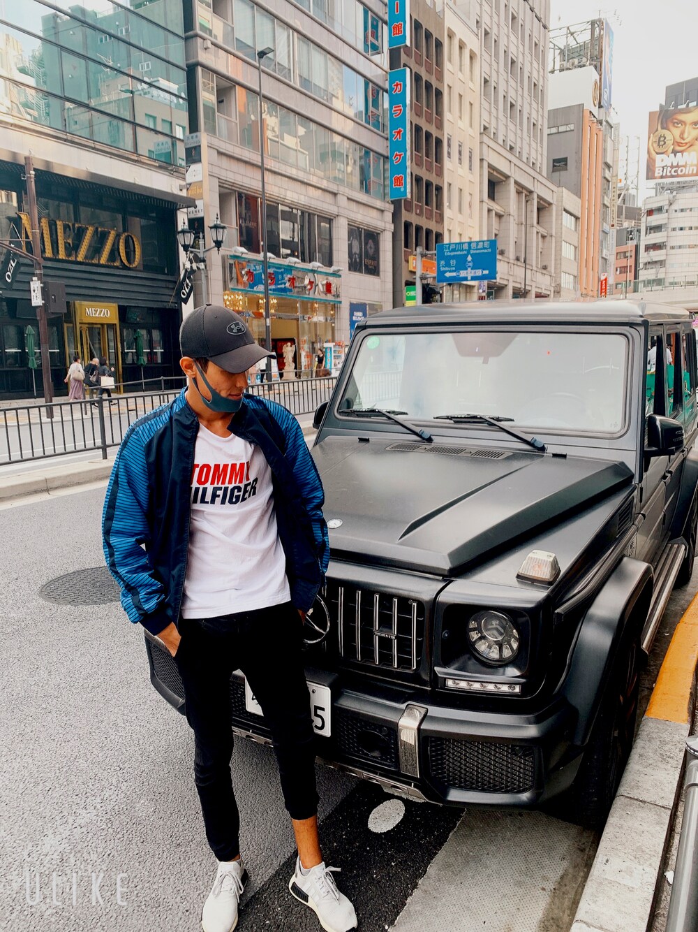 「boy」｜「TOMMY HILFIGERのアイテム（ジャケット/アウター、ホワイト系）」を使った、I’m _Tさん（メンズ・188cm）の秋コーディネートの1枚目の写真