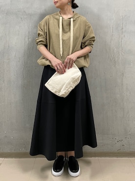 「プルオーバーパーカー」｜「アイテム（その他アウター）」を使った、mayuko.iさん（レディース・162cm）の夏コーディネート