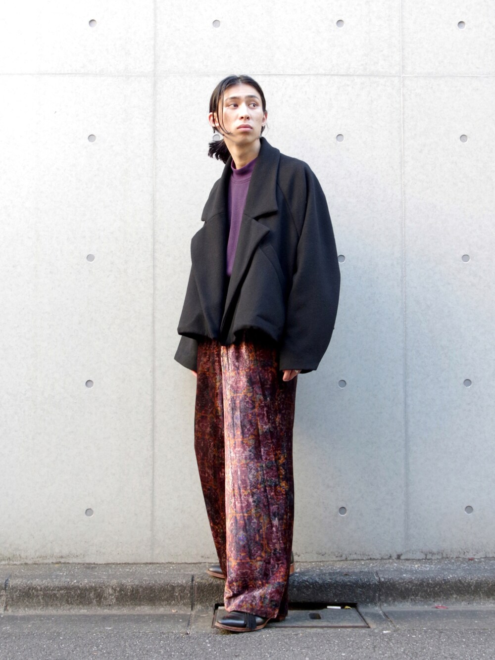 「ビッグシルエット、秋、ootd、いいね、save、フォローお願いします🤑、キレイめ、MyBeautifulLandlet、edwina horl、TOGA VIRILIS、トーガ、トーガビリリース、マイビューティフルランドレット、総柄パンツ、ワイドパンツ、ワイドスラックス、秋冬コーデ」｜「my beautiful landletのアイテム（ブルゾン、ブラック系）」を使った、コバシミツキさん（メンズ・170cm）の秋コーディネートの1枚目の写真