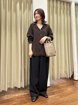 「URBAN RESEARCH（アーバンリサーチ）のキュプラ2wayシャツ（シャツ/ブラウス、ブラウン系）」を使った、idetomoさん（レディース・156cm）の秋コーディネート