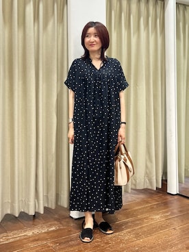 「URBAN RESEARCH DOORS（アーバンリサーチドアーズ）のリネンリヨセルドットワンピース（ワンピース、ブラック系）」を使った、idetomoさん（レディース・156cm）の春コーディネート