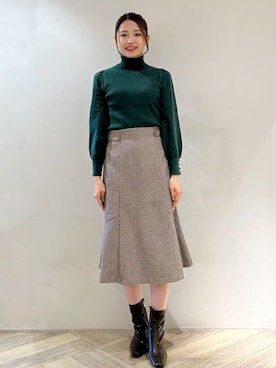 「index（インデックス）のタートルネックタックパフスリーブニット【洗濯機OK】（ニット/セーター、グリーン系）」を使った、yuikaさん（レディース・167cm）の秋コーディネート