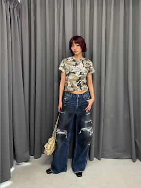「SLY（スライ）のCOMPACT LOGO TOPS コンパクトロゴトップス 春服 夏服（Tシャツ/カットソー、グリーン系）」を使った、SLY officialさん（レディース・162cm）の夏コーディネート