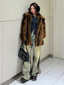 sly ファーフロントホックコート中町綾着用