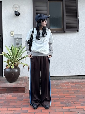 「SLY（スライ）のアイテム（帽子）」を使った、SLY officialさん（レディース・160cm）の春コーディネート