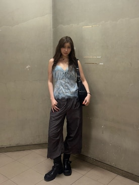 「SLY（スライ）のJQ SATIN LACE CAMI TOPS ジャガードサテンレースキャミトップス 夏服 秋服（キャミソール、ブルー系）」を使った、SLY officialさん（レディース・162cm）の夏コーディネート