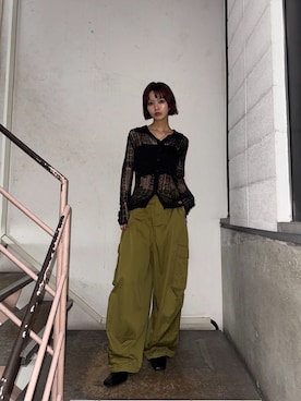 「SLY（スライ）のSHINY CROCHET KNIT CD シャイニークロシェニットカーデ 秋服 春服 夏服 サマーニット（カーディガン/ボレロ、ブラック系）」を使った、SLY officialさん（レディース・163cm）の夏コーディネート