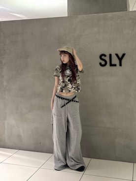「SLY（スライ）のアイテム（パンツ）」を使った、SLY officialさん（レディース・161cm）の夏コーディネート