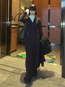 「アイテム（ドレスシューズ）」を使った、小山モモさん（レディース・167cm）の冬コーディネート