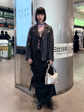 「leinwande（ラインヴァンド）のアイテム」を使った、小山モモさん（レディース・167cm）の冬コーディネート