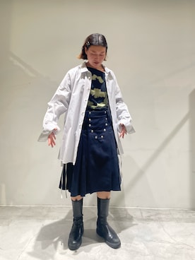 「アイテム（シャツ/ブラウス、シルバー系）」を使った、ナズさん（レディース・157cm）の春コーディネート