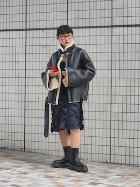 「YOKE（ヨーク）のアイテム」を使った、ナズさん（レディース・157cm）の秋コーディネート