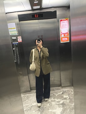 「UNIQLO（ユニクロ）のアイテム（テーラードジャケット、グリーン系）」を使った、Lonaさん（レディース・162cm）の春コーディネート
