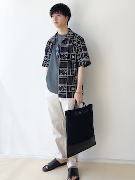 「TOMOE（トモエ）のアイテム（トートバッグ）」を使った、東松さん（メンズ・168cm）の春コーディネート